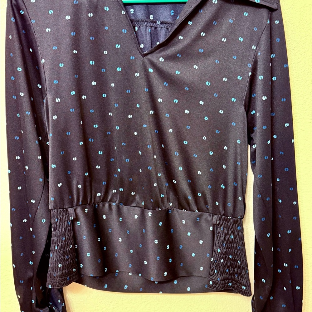 Vtg Made In Italy Blue Polka Dot Long Sleeve Pointed Disco Collar Cropped Blouse